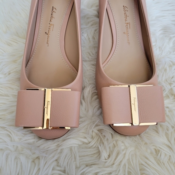 Salvatore Ferragamo Capua 55 bow pumps Floral size 4 - Picture 5 of 11